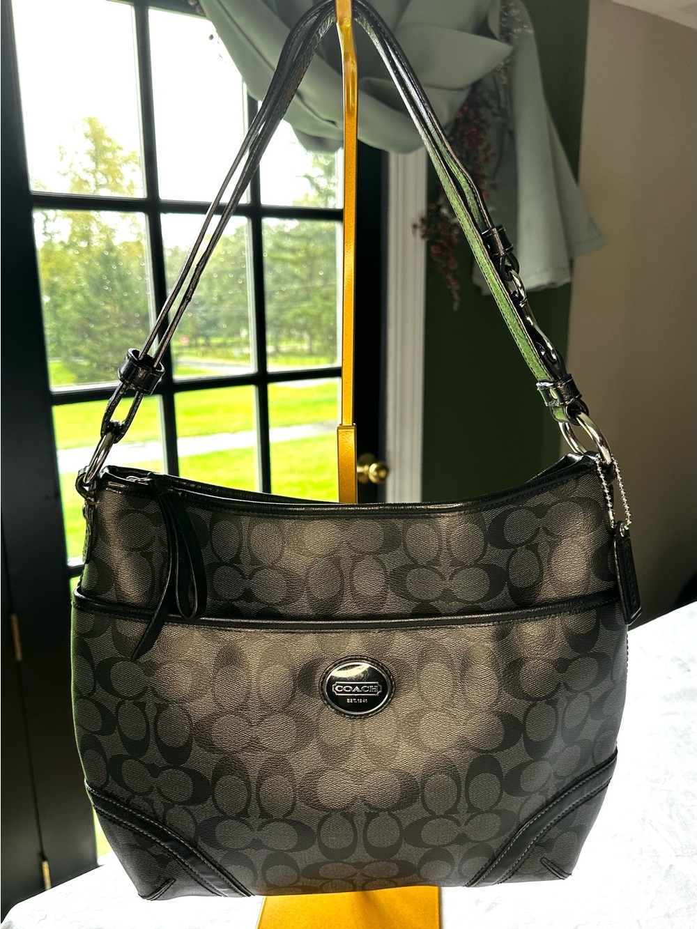 Coach Peyton Signature Hobo Black/Gray Shoulder Bag Zip Top Excellent Orig: $298